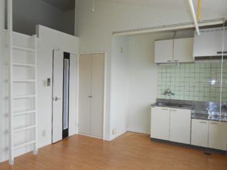 【居間・リビング】 | West Hills