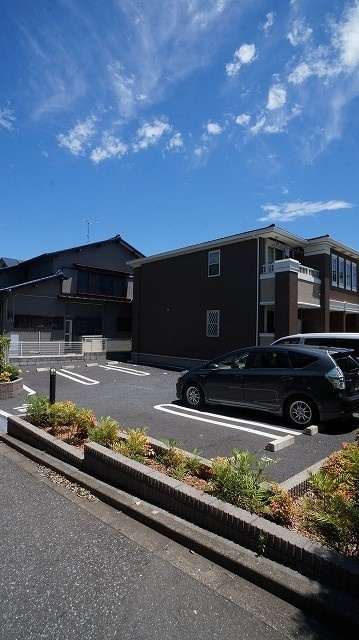 フルール　ド　スリジェの駐車場|駐車場