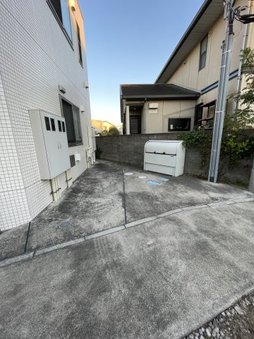 藤沢辻堂2丁目ビルの駐車場