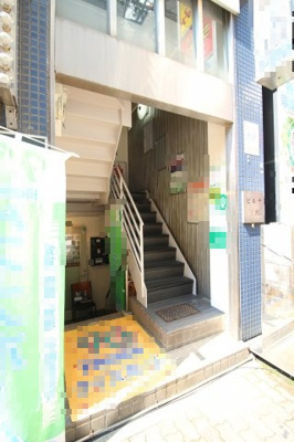 【エントランス】 | 三宮駅前ビル
