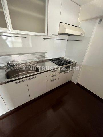 日商岩井南森町マンションのキッチン|コンパクトなキッチンで掃除もラクラク