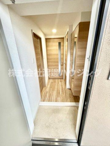 ハーヴェスト江坂の玄関