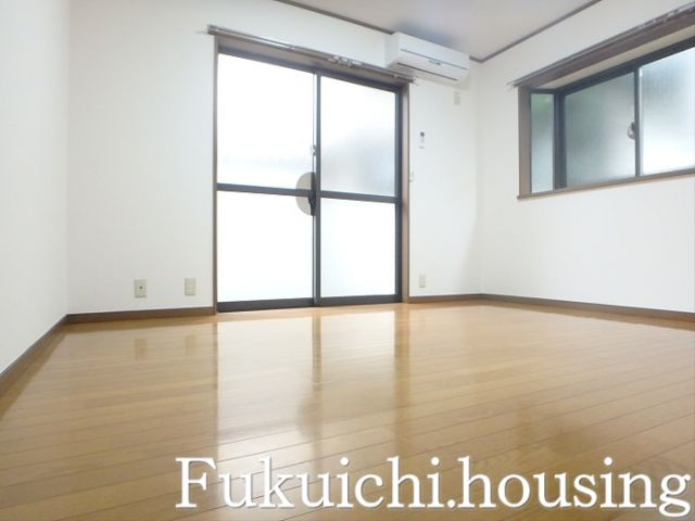 サンテラス弐番館の寝室