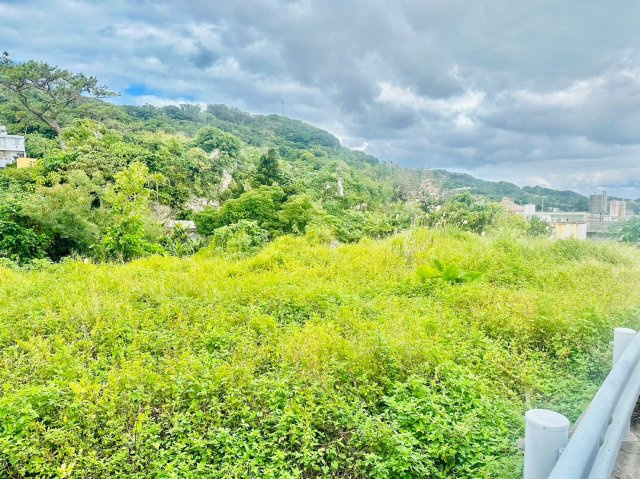 南城市知念志喜屋【限定１区画】の前面道路含む現地写真|現地写真です