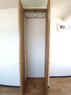 ダイニング収納