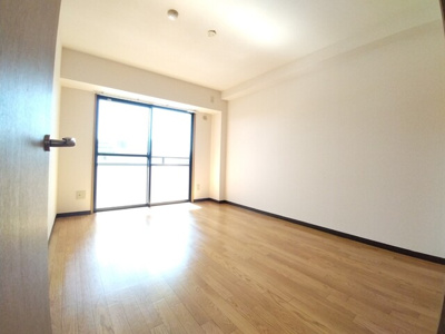 南向きの西側洋室