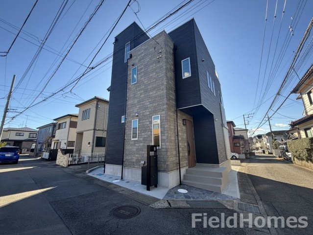 厚木市温水戸建て　№1の前面道路含む現地写真|前面道路含む現地写真です。