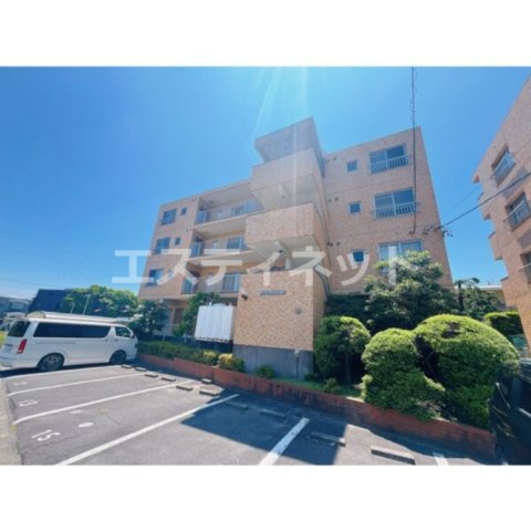 暁タウン東棟の外観