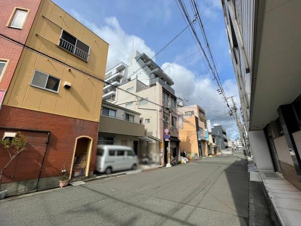 スタンドアップ和歌山の前面道路含む現地写真