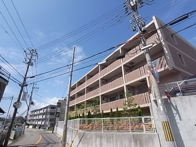ガーデンコートの外観