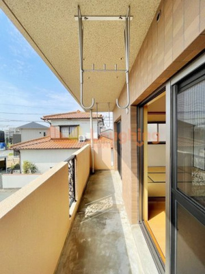 【バルコニー】 | ソレイユ | 外からの目が気にならないバルコニーで洗濯物が干せます