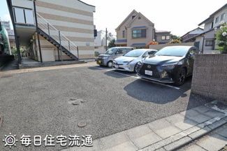 【駐車場】