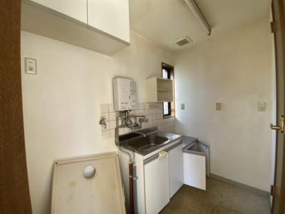 【キッチン】 | Ｃ－２ビル | キッチン付きです