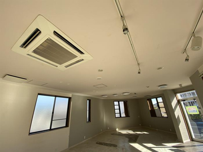 【設備】 | Ｃ－２ビル | エアコン・照明等は残置物扱い