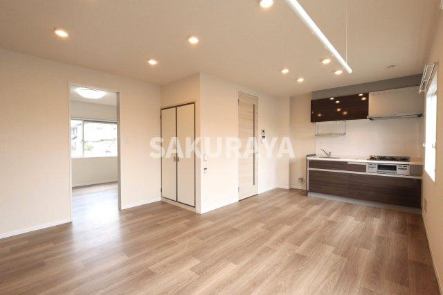 エコーハイツC棟の居間・リビング|2025年撮影。現況と異なる場合がございます。