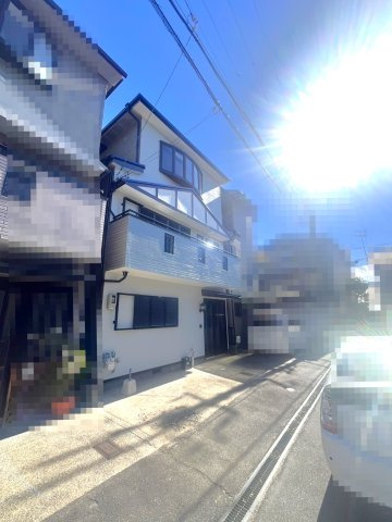 リフォーム済みの美宅◆御陵駅徒歩１１分の４ＬＤＫ◆周辺施設充実の立地◆山科区御陵血洗町の前面道路含む現地写真|前道含む現地