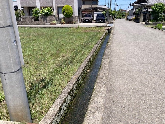 西条市小松町新屋敷甲553－1の外観