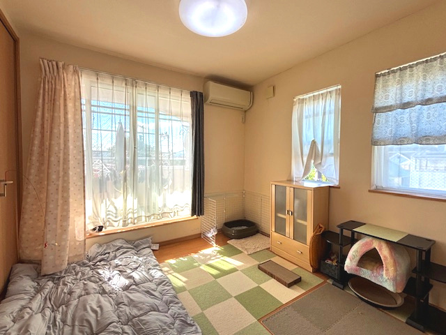 秦野市東田原　中古戸建の洋室|使い勝手のいい洋室です