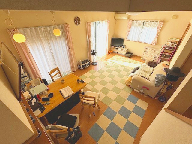 秦野市東田原　中古戸建の居間・リビング|おしゃれな居間です