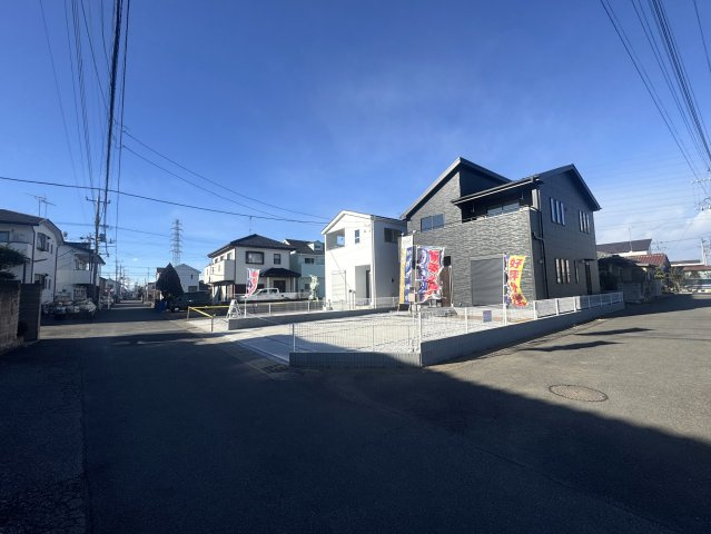 新築　太田市由良町第10　Livele Garden.S　2号棟の前面道路含む現地写真|現地写真　南側接道幅員約4.9ｍ	　