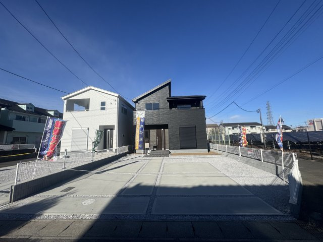 新築　太田市由良町第10　Livele Garden.S　2号棟の駐車場|現地写真　駐車スペースは並列3台分可能です！
