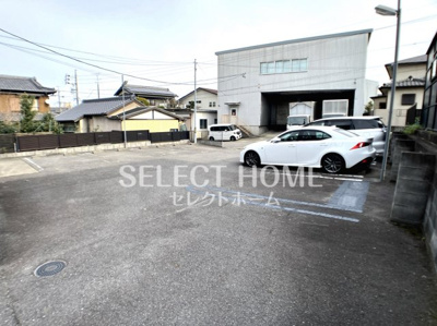 【駐車場】 | ピオンズ羽根（Ⅴ） | 駐車場があるので、車を買う予定の方も安心です