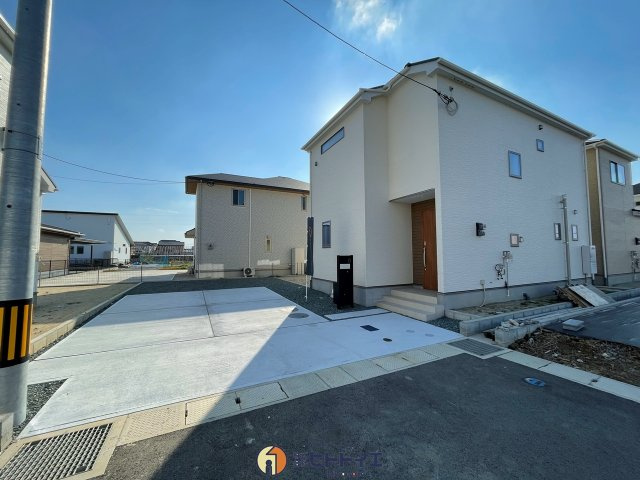 リナージュLの外観