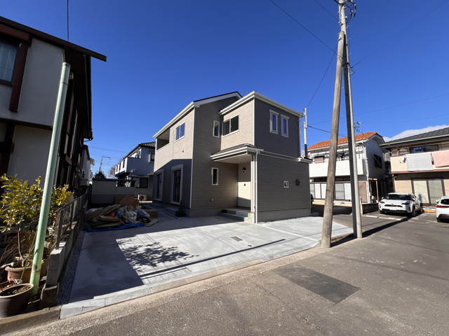 新築　前橋市日吉町2期　Heartful Town　１号棟の前面道路含む現地写真|現地写真　北側接道幅員約4ｍ　東側接道幅員約4ｍ