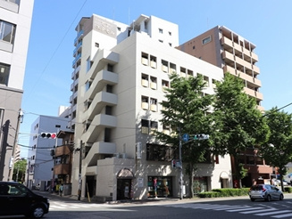 ピアエクセル1Fの外観