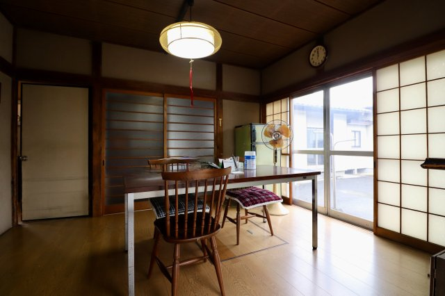 足利市葉鹿町の中古一戸建の洋室