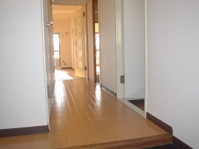 【玄関】 | サンプラザ築山