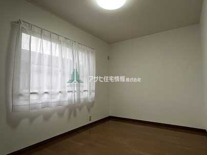 グレース小森野の洋室|レースのカーテン付いてますよ(*^^*)