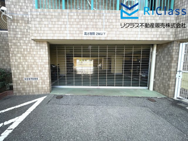 ライオンズマンション須磨マリンビューの駐車場