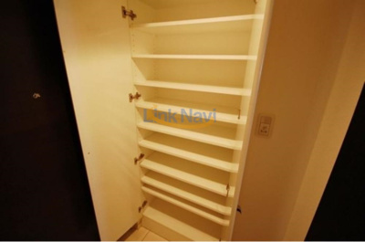 【玄関】 | アドバンス大阪ドーム前