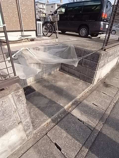 西宮市河原町のアパートの外観