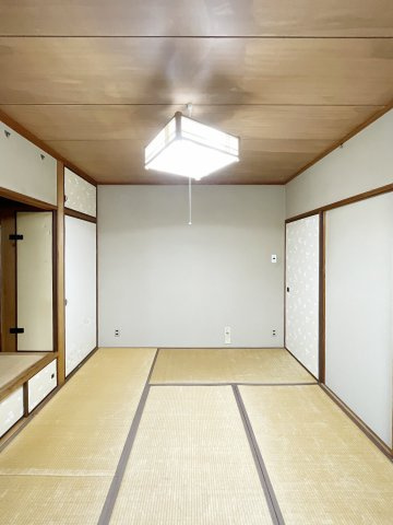 スターハイツ住吉川の和室|落ち着いた雰囲気の和室付きです