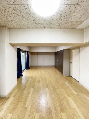 スターハイツ住吉川の居間・リビング|ゆったりとしたリビングです