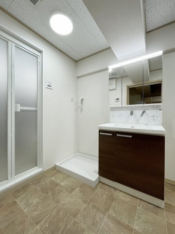 スターハイツ住吉川の独立洗面台|使いやすい独立洗面台です