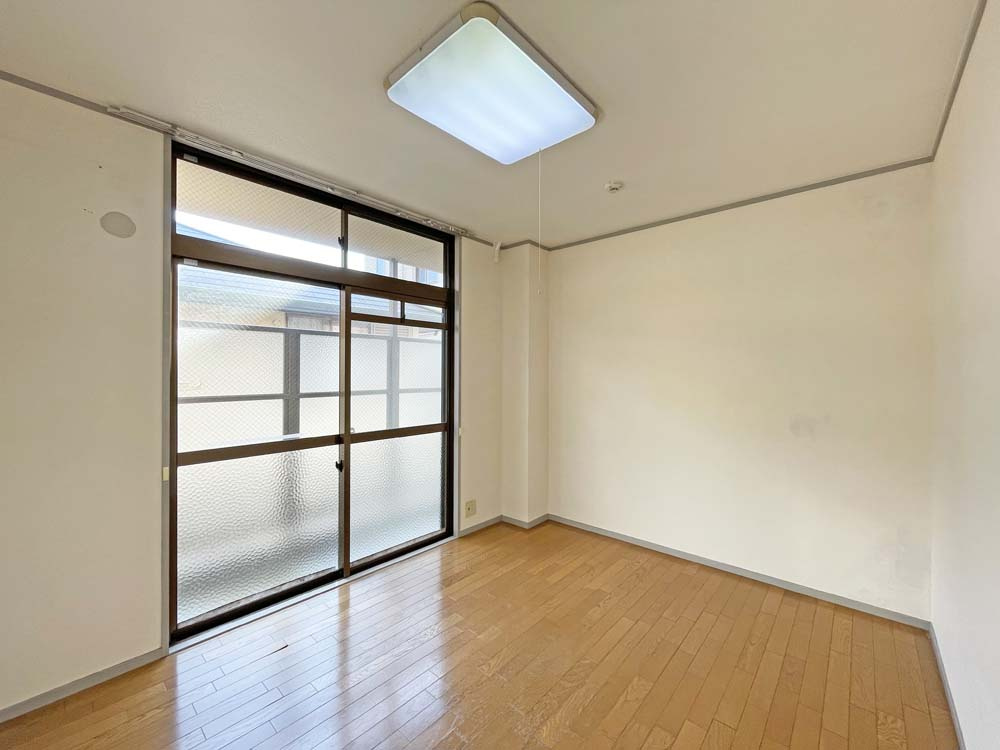 ラピーヌ甲東の居間・リビング