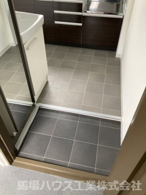 【玄関】 | リトルハウスアスワン香里