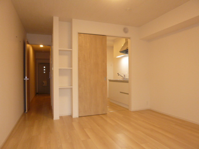 コンフォート神田Ｂの居間・リビング|洋室