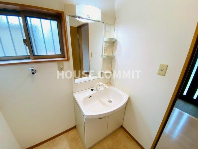 富里市七栄中古戸建の独立洗面台