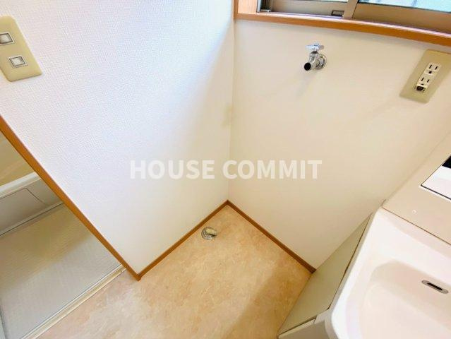 富里市七栄中古戸建のランドリースペース