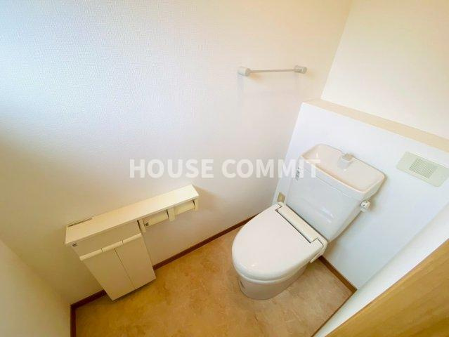 富里市七栄中古戸建のトイレ