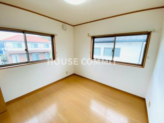 富里市七栄中古戸建の洋室