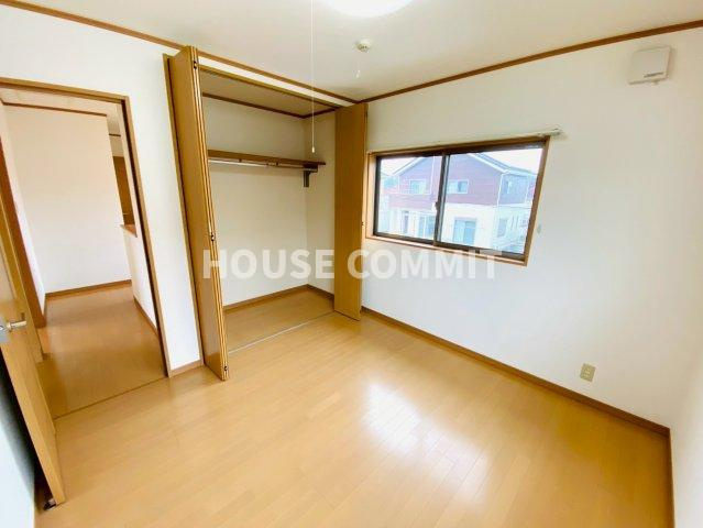 富里市七栄中古戸建の洋室