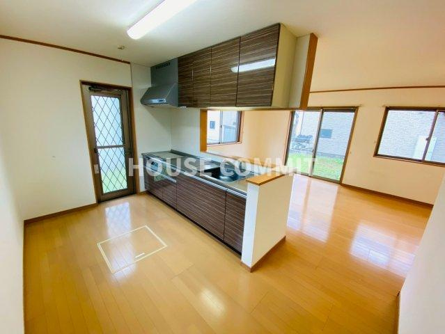 富里市七栄中古戸建のキッチン
