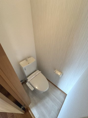 【トイレ】 | 関戸戸建貸家