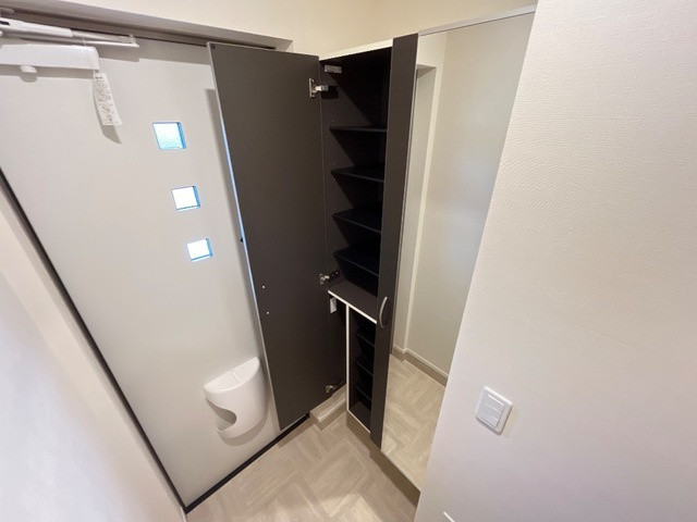 ディアマイアミの玄関