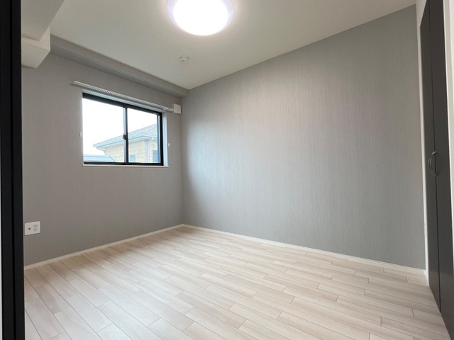 ディアマイアミの洋室